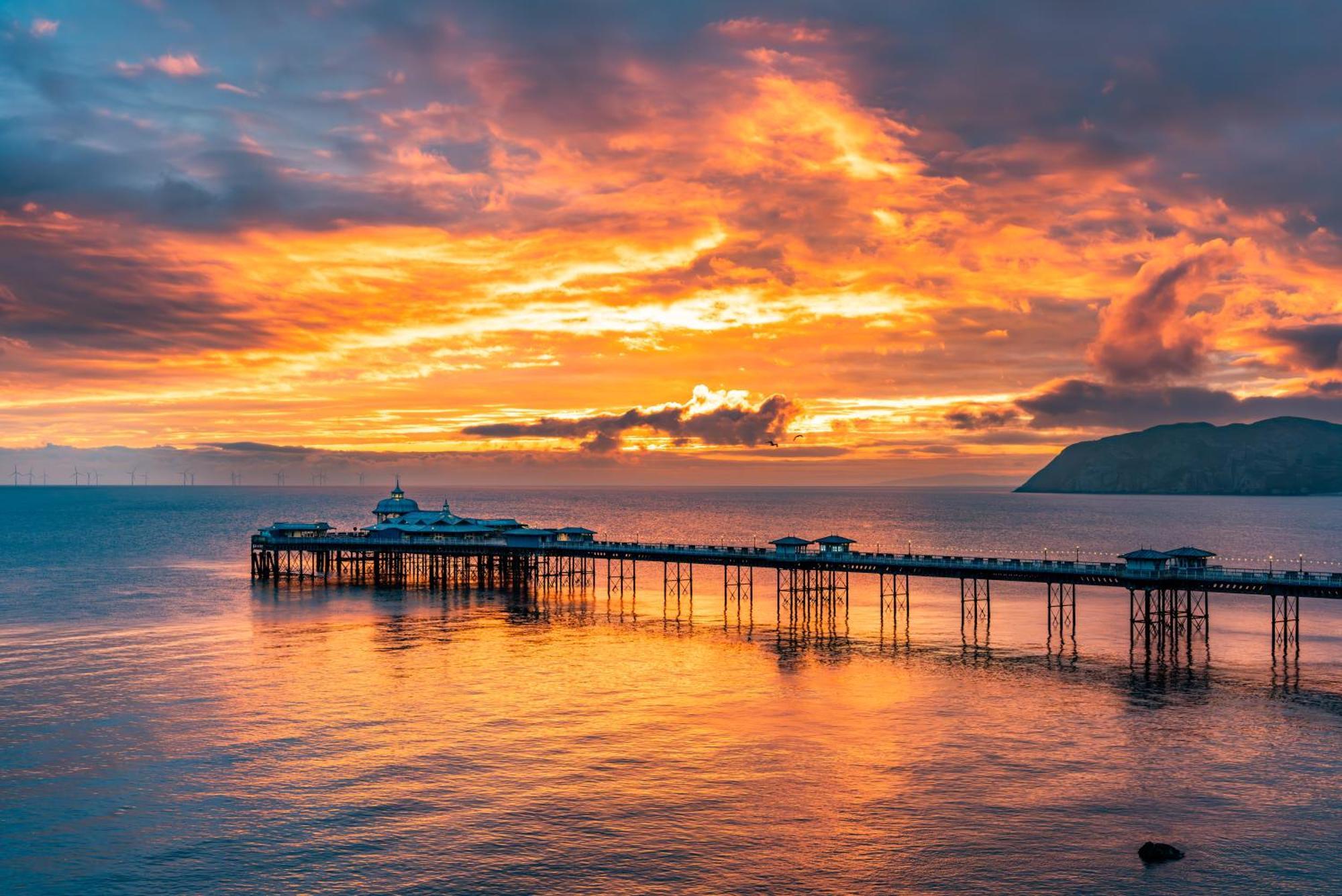 The Cae Mor Hotel Llandudno Extérieur photo