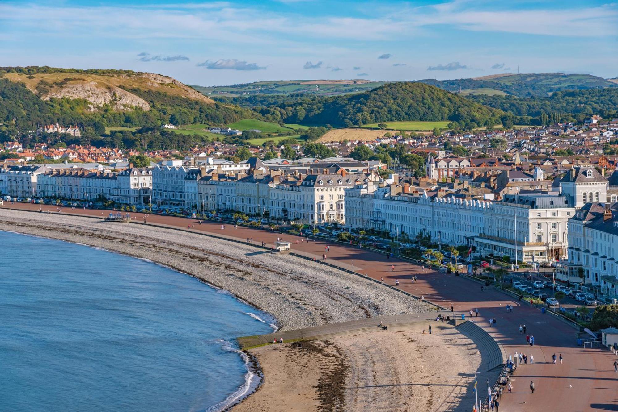 The Cae Mor Hotel Llandudno Extérieur photo